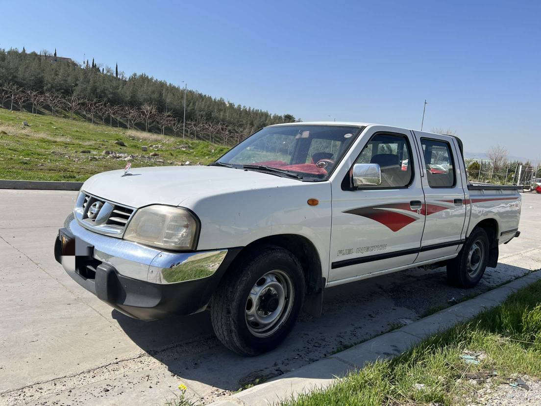 نيسان پيكاب ٢٠٠٨ ڕەقەم سلێمانی
بێ بۆياخ يەك پارچەی بچوك ساردی هەيه
سەنەوی تازه تا ٢٠٢٨ 
گيرو مەكينەی بەشەرت و بێ كێشەیە
نرخی 135 و معامەلە
***********
*********** السليمانية, العراق
