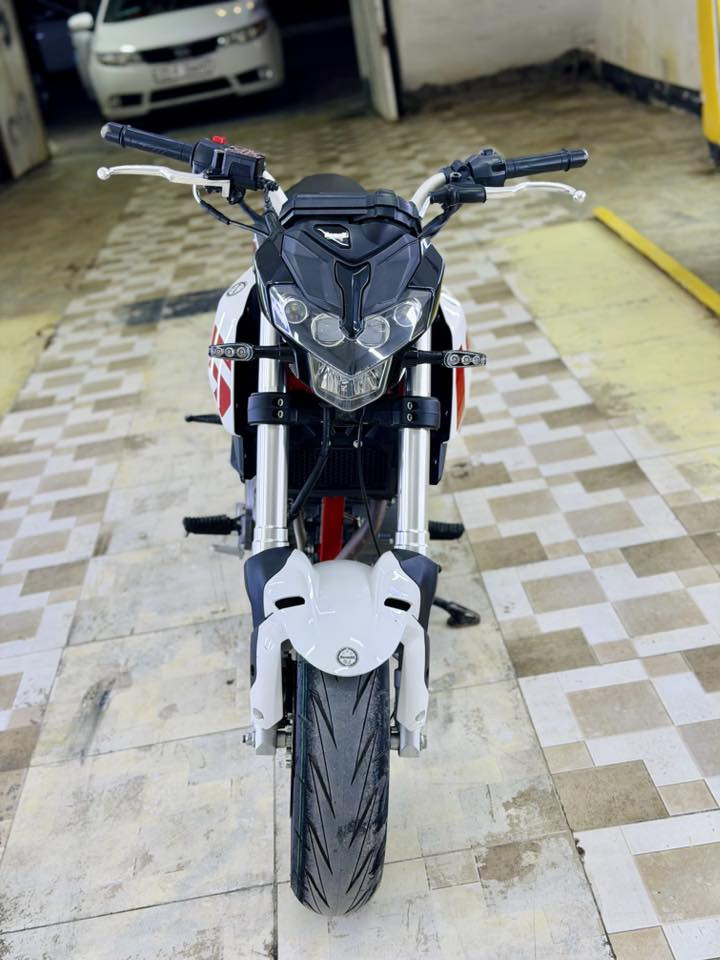 السلام عليكم بنلي 135 tnt
مكاني واسط

 نظيفه استخدام شخصي

موديل 2024 

السعر مليونين $

الاستفسار 

***********

متواجد ع رقم وعلى ماسنجر
