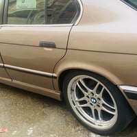 (بيع مستعجل)  ‏BMW 530 i المديل ١٩٨٩ بدون حادث بدون كصه بدون عيب شرعي ...