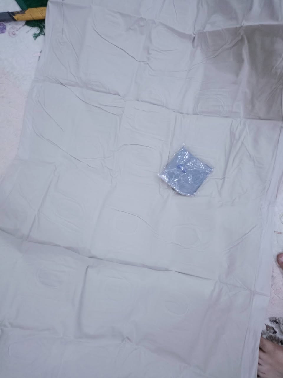 السلام عليكم طباخ سعره 5 الف دوشك نفخ 10 الف سليبر سعرة 8 الف عده سعره 10 الف 
توصيل 3 الف 
***********
