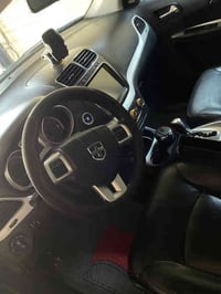 للبيع سيارة: دودج جورني GT (اعلى فئة) محرك ستة سلندر  •الرقم: مرقم نين...