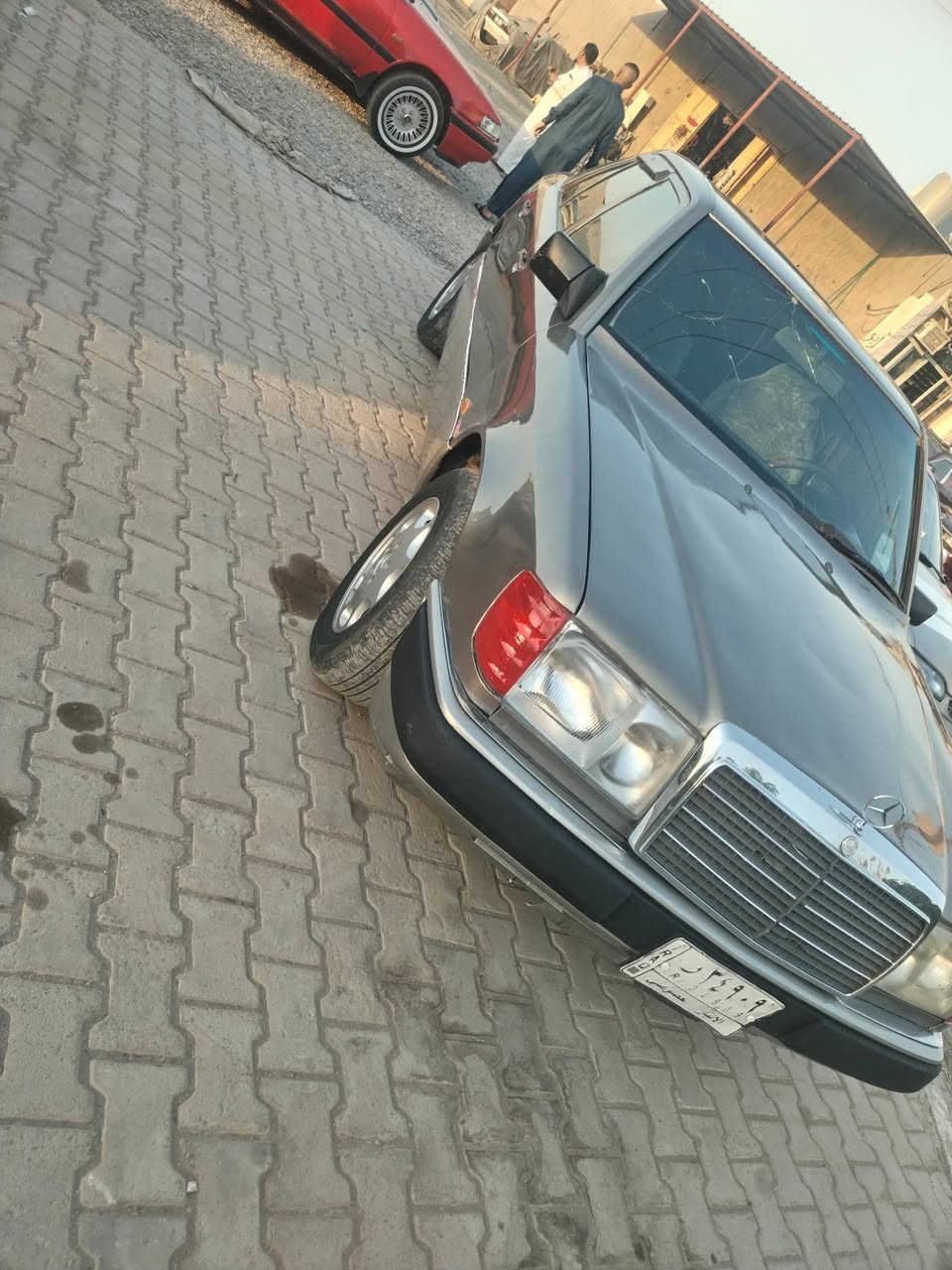 مرسيدس دب 1991 بلاد
تبريد شغال
كير محرك مكفولات بالشرط
محرك بطه 2500
رقم انبار شرط التحويل
داخل نظيف
كهربائيات كله شغاله 
صبغ عام جماليه بدون ضربه
مكفوله من الضربه والمعجون والخياس
السعر 47 بيها مجال
*********** ديالى_جلولاء
