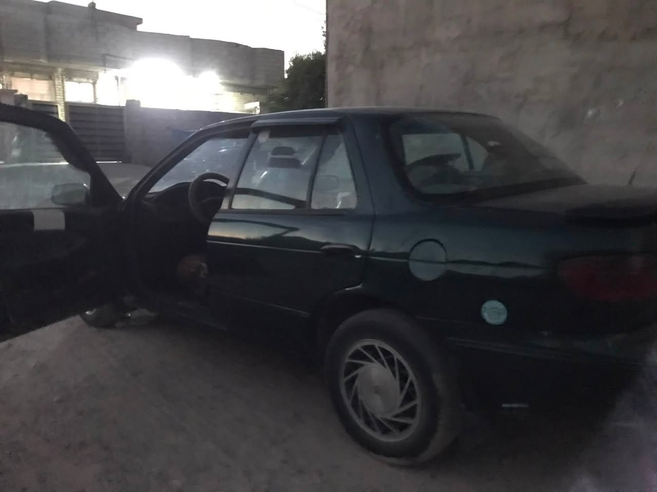 السلام عليكم سياره كيا سيفيا للبيع
الحمدلله السيارة حداديه فول الله شاهد نضافه درجه اولى

كهربائية كلها شغاله 

كير عادي 

تبريد شغال بس البوري مال تبريد بي زرف
 
صدرها يخبل كله جديد

سياره عله ايدي درجه اولى

تحويل ثاني يوم رقم بغداد انكليزي

للتواصل / ***********
كورك    / ***********
سعر /٣٣ وبيها مجال وشراي تعال وبيك خير ودلل🤍
