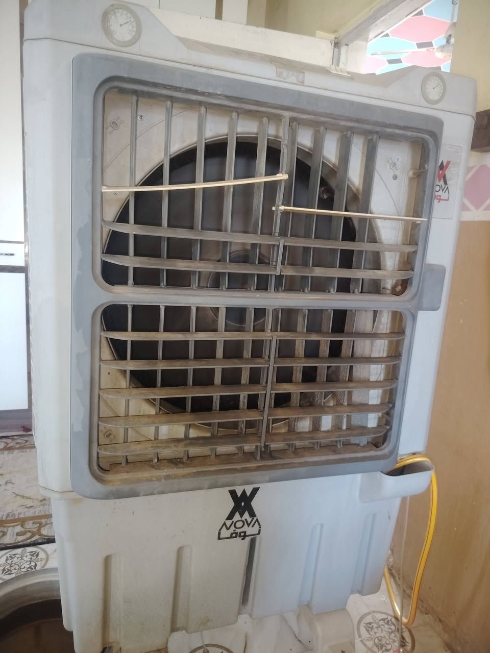 مبردات اثنين بلاستك وحده شغاله شرط  وحده عاطله للبيع سعر مناسب جدا ***********
