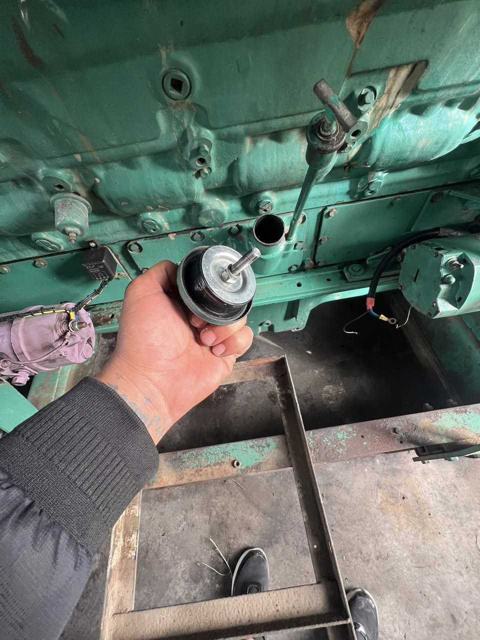 للبيع مولده نوع كمنز 5ونص 
12سلندر اوربيه مامفتوحه 
ستندر 650كيفي الاستفسار ع الرقم 
***********
