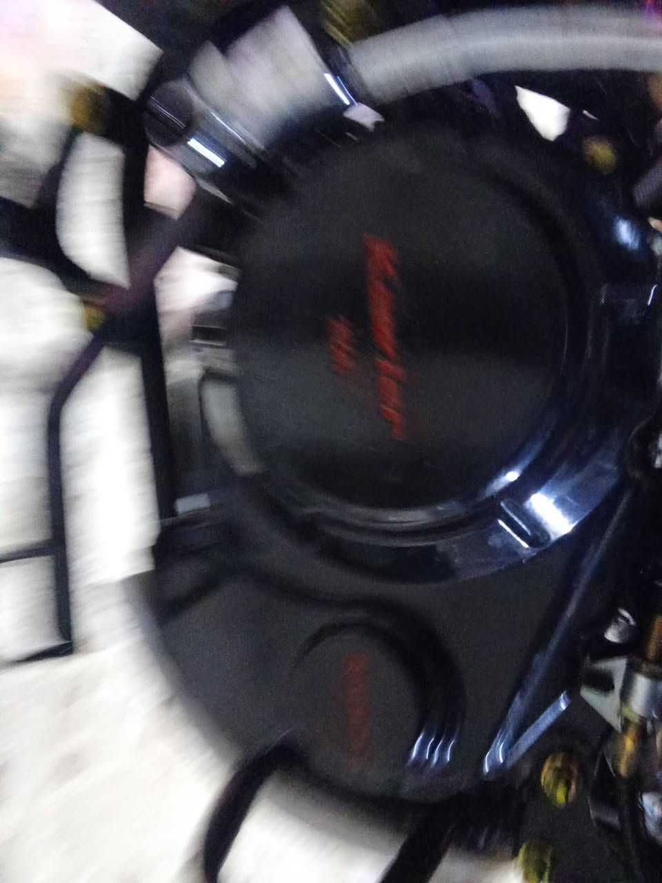 السلام عليكم دراجه قفاز كاويار 2026 دراجه توها مبدل دهن السحك محرك 300 مكان كوت البتار الاستفسار ***********
