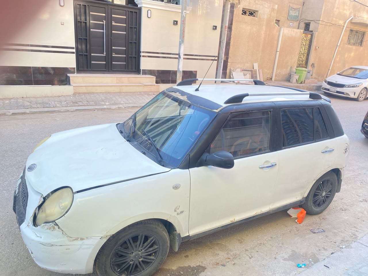 (((مكلف بالنشر )))
ليفان 320 موديل 2012
لون ابيض 
رقم قادسية 
سنوية ساقطة 
مداور ثاني يوم 
حدادية نص عمر 
كير ومكينه مكفولات 
وبيها دحجات خفيفه 
مابيها قطرة صبغ 
سعر 29 ورقه 
العنوان النجف الاشرف حي الجامعة المدينة المائية 
للاستفسار ***********
