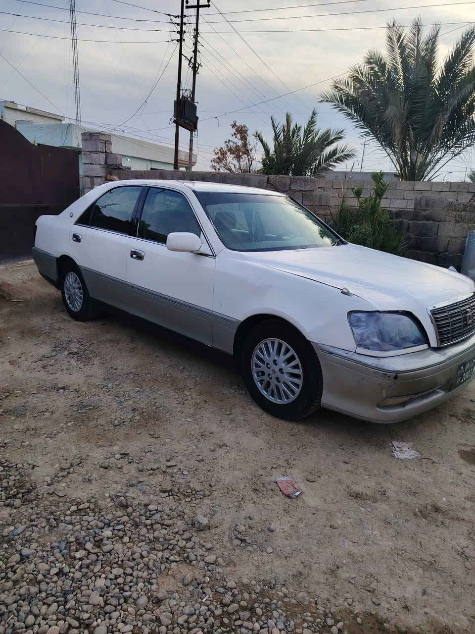 السلام عليكم ملكة أدوات كص سيارة كير ومحرك كصة فيفيتي فيشة وبطل مرغوب صدر خلفي وامامي شرط طبة ومشط ستيرن جديد باور مي حيل حلو كشر وقرفة جديد تبريد ثلج تفءة نار كشن كهربائي سيارة من الداعمية لا الداعيمة نقص برغي مابيهة نشاط تشك الكاع تخم تاير أربعة السعر ٢٨ قفل مكان السيارة العلم قريت الربيضة ***********) *********** سيارة جاهزة من كلشي
