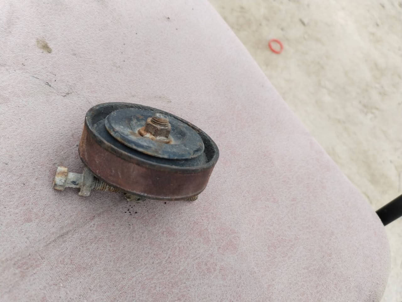 السلام عليكم غراض سبورتج محرك 4 سلندر  2000 دوش للبيع
الأسعار أسفل كل قطعة 👇👇
*********** يتوفر واتساب
