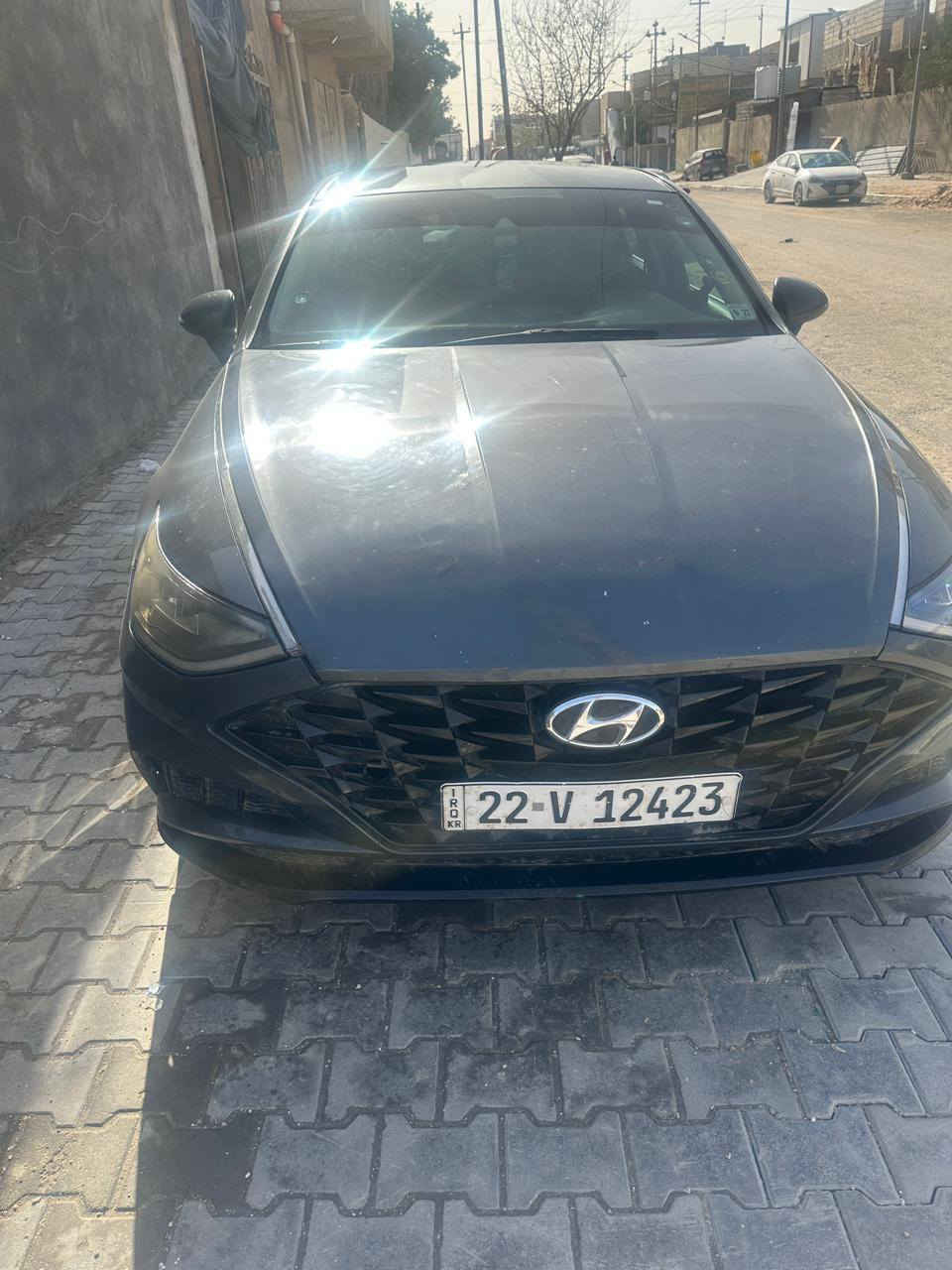 سوناتا موديل 23 لون نفطي
فول مواصفات ما عده الفتحة 
رقم اربيل بأسمي مداور ثاني يوم 
محرك 2500 تنفس طبيعي 
مكان السياره بصرة 
ماشية 105 الف كيلو وقابل لزياده
الضرر بنيد مبدل ومصبوغ 
وجاملغ الايمن نفسيته مفتوح وراجع مشدود مابي حادث
وصارت بيها بارد بقبق الجنطه قليل كلش 
وسيارة نضيفه ؏ ايدي تخم تاير جديد كوري شاده 
السعر 165 وبيها مجال بسيط
متوفر ؏ الاسيا وعلى الاثير 

***********
