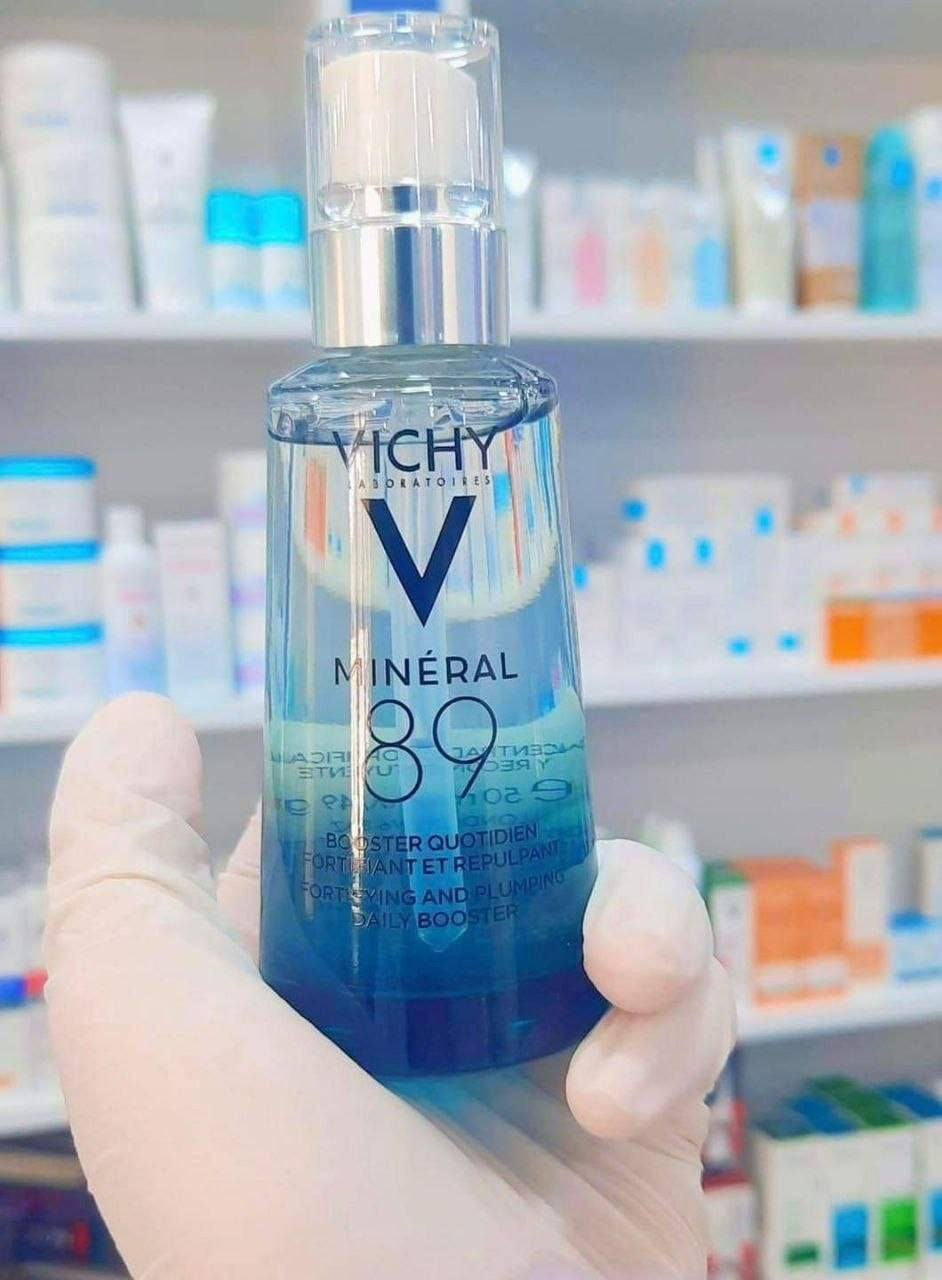 توفر البراند الفرنسي 🇫🇷 الاصلي 💯
سيروم الجمال 89 Vichy Mineral 💙✨💦
#الاصلي 💯للناس اللي تحب ادلع بشرتها بعد يوم متعب وارهاق 💙✨
سيروم فيتشي الغني عن التعريف الأجمل و الأقوى للترطيب  بتركيبة فريدة من نوعها من الهيالورونيك أسيد و مياه فيتشي الحرارية المليئة بالمعادن والتي تعمل على تلطيف البشرة بنسبة مركزة تصل إلى 89 💦🫂💙
✅ يخفف من المظهر الباهت والشاحب 🫂💙
✅ يمنع الإنتفاخ تحت جفن العين ويرطب الجفن 🫂💙
✅ يحتوي على عوامل مضادة للأكسدة تقلل من البقع الداكنة و التصبغات 🫂💙
✅ مناسب لجميع أنواع البشرة 💙
✅ يقلل من ظهور التجاعيد والشوائب 🫂💙
✅ يحفز إنتاج الكولاجين. 🫂💙
✅ ترطيب مكثف و تغذية عميقة للبشرة 24 ساعة 🫂💙
✅ يساعد في غلق المسام الواسعة 🫂💙
‎ يعمل على تغذية و تعزيز ✅
تجديد خلايا البشرة.
‎يحتوى على 89 % مياه حرارية ✅ بترطب البشرة و تحميها 
‎يحتوى على حمض الهيالورنيك اللى بيمتص الماء و يشتغل كفيلر و مكافح للتجاعيد✅ 
‎ يحفز الكولاجين الطبيعى من ✅ طبقات الجلد و يعطى البشرة نضارة وحيوية 
‎ نتايجه بتظهر خلال أسبوعين   
#الاصلي المنشأ فرنسا 🇫🇷💯
سعر الدرزن 
يوجد لدينا توصيل الجميع محافظات العراق✔️✔️


**إذا كنت صاحب هذا الإعلان وتريد حذفه لأي سبب، رجاءا أرسل رسالة إلى الدعم الفني**