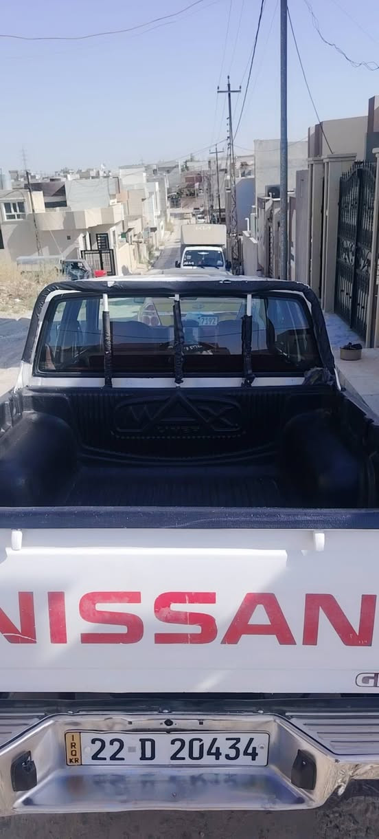 بيكم نيسان ٢٠٠٨
 بدون صبغ بلادي فقط بعض التقليمات
 كير محرك اكسن شرط
تبريد ثلج 
 داخل جديد طخم اطارات جديد
 حداديه 100٪
 سياره جاهزه ماشاءالله ترايك وين متريد سياره بلادي وضع الشركه
  رقم دولي تحويل مباشر
 السعر ١١٠$ وبيها مجال للشراي
للتواصل الاتصال على الارقام
***********
***********
