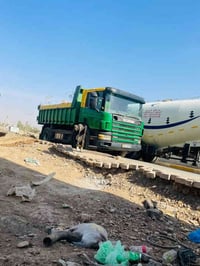 قلاب سكانيه للبيع موديل 2002 كير 3في 3 سعر 235 رقم الهاتف 07709210866