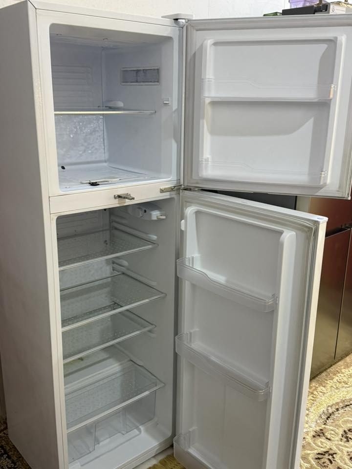 ثلاجة شونك 14 قدم استخدام قليل جدا ***********
مكاني بغداد البياع
