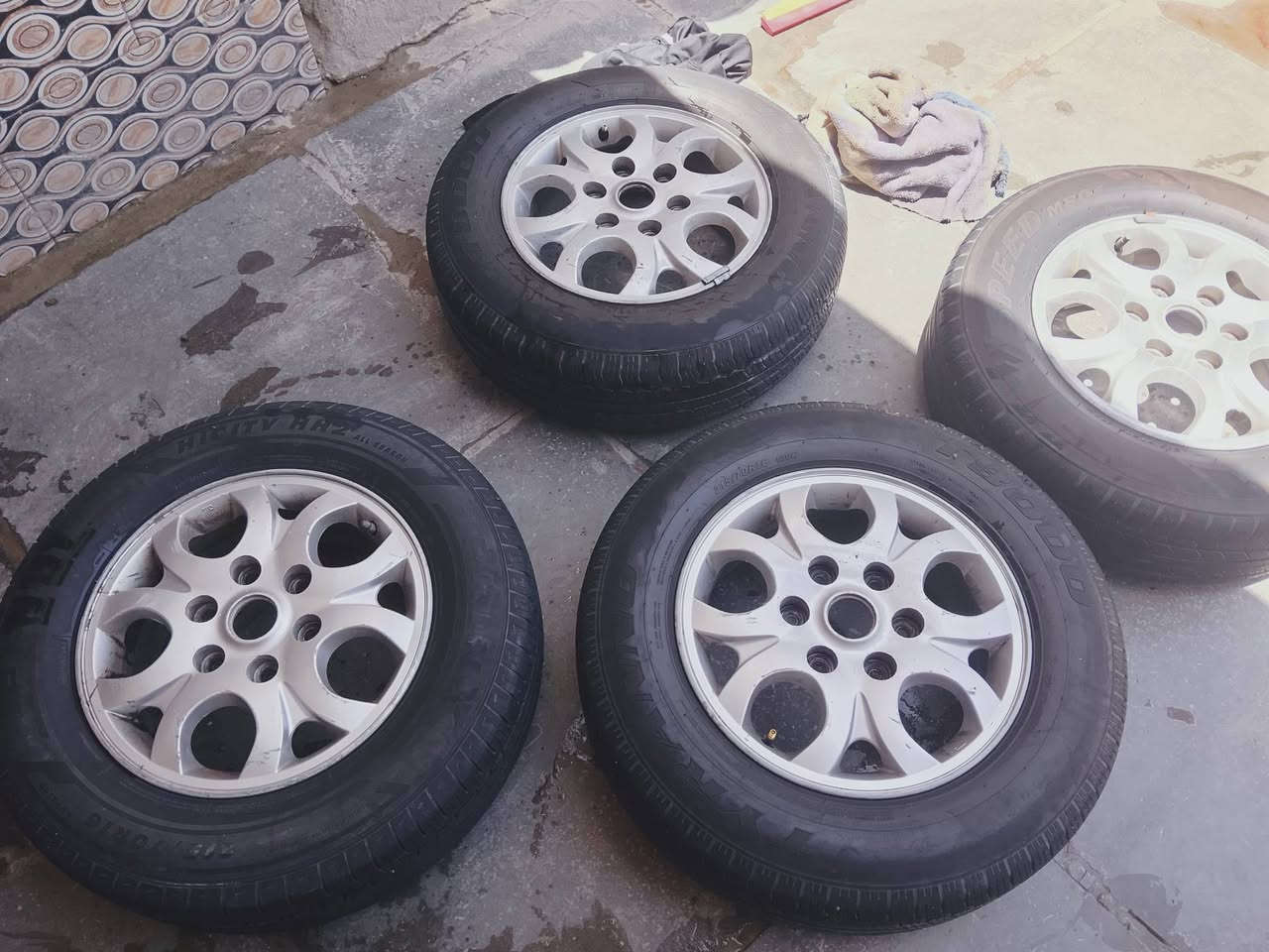 سلام عليكم وياله للبيع تايرات نظيفات كلش سعر 200 وبيهن مجال مكاني البصره الدير


**إذا كنت صاحب هذا الإعلان وتريد حذفه لأي سبب، رجاءا أرسل رسالة إلى الدعم الفني**
