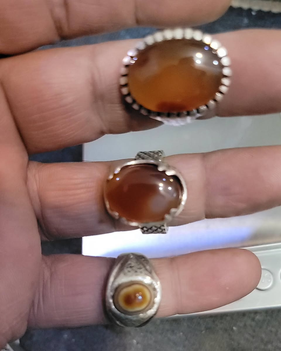 السلام عليكم
3خواتم فضه 925 صياغه ثقيل 
السعر خاص لطفآ 
للبيع مكاني بغداد البلديات


**إذا كنت صاحب هذا الإعلان وتريد حذفه لأي سبب، رجاءا أرسل رسالة إلى الدعم الفني**