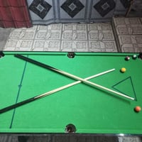 بليارد حجم صغير للبيع نضيف صارله سبوعين ناصبة السعر 100 وبي مجال  المك...