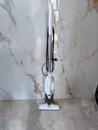 مكناسة كهربائية استعمال قليل جدا يمكن مرتين بس مستعمليها  السعر ٣٠ الف...