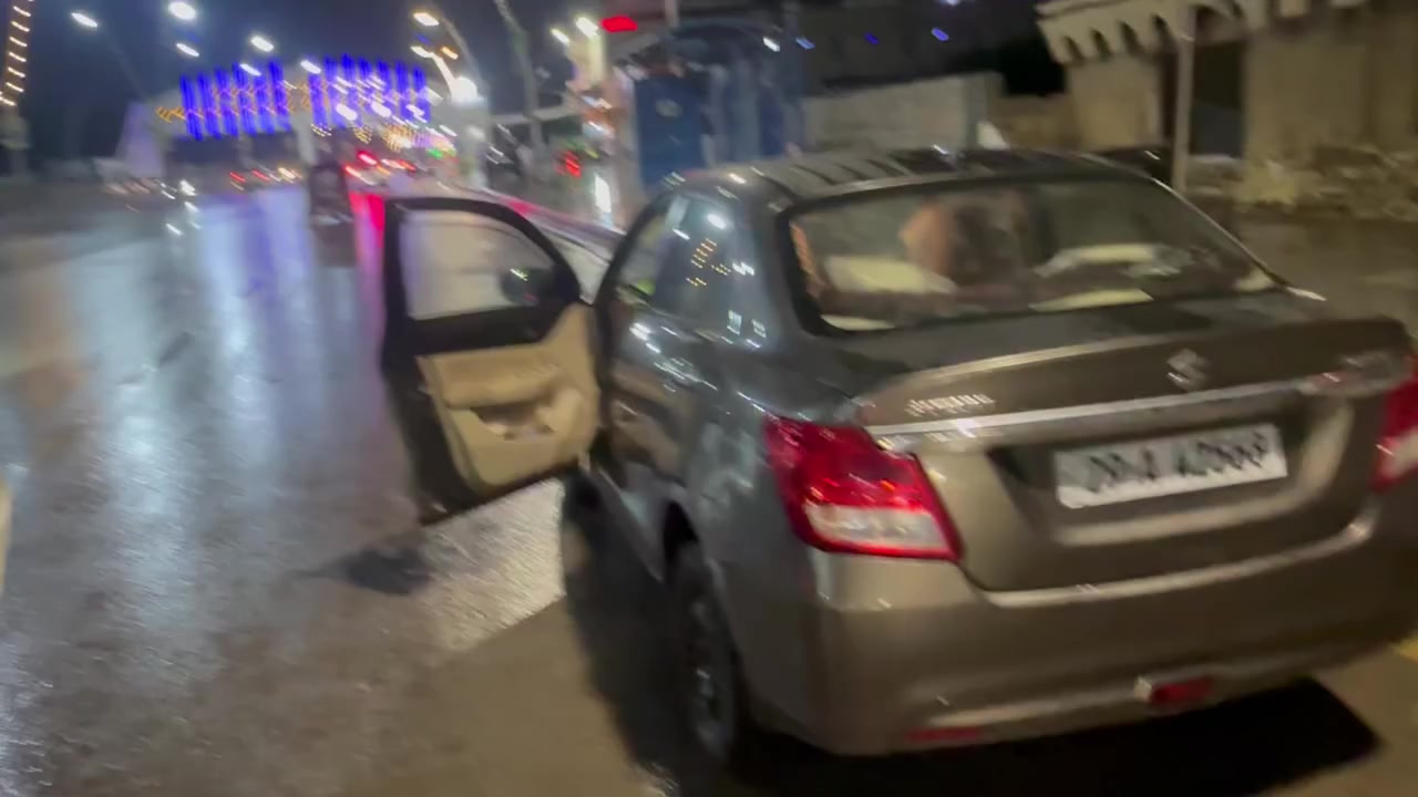 سلام عليكم سياره البيع ساسوكي ياباني موديل 23خير من الله سياره  ماناقصه شي جاهزه كيرين كير عادي وتوماتيك مكاني بل كوت مركز المدينه سياره محجوزه أربع اسنين ما مطلوبه ولا ربع معوقين اسوي وكاله عامه *********** سعر 98
