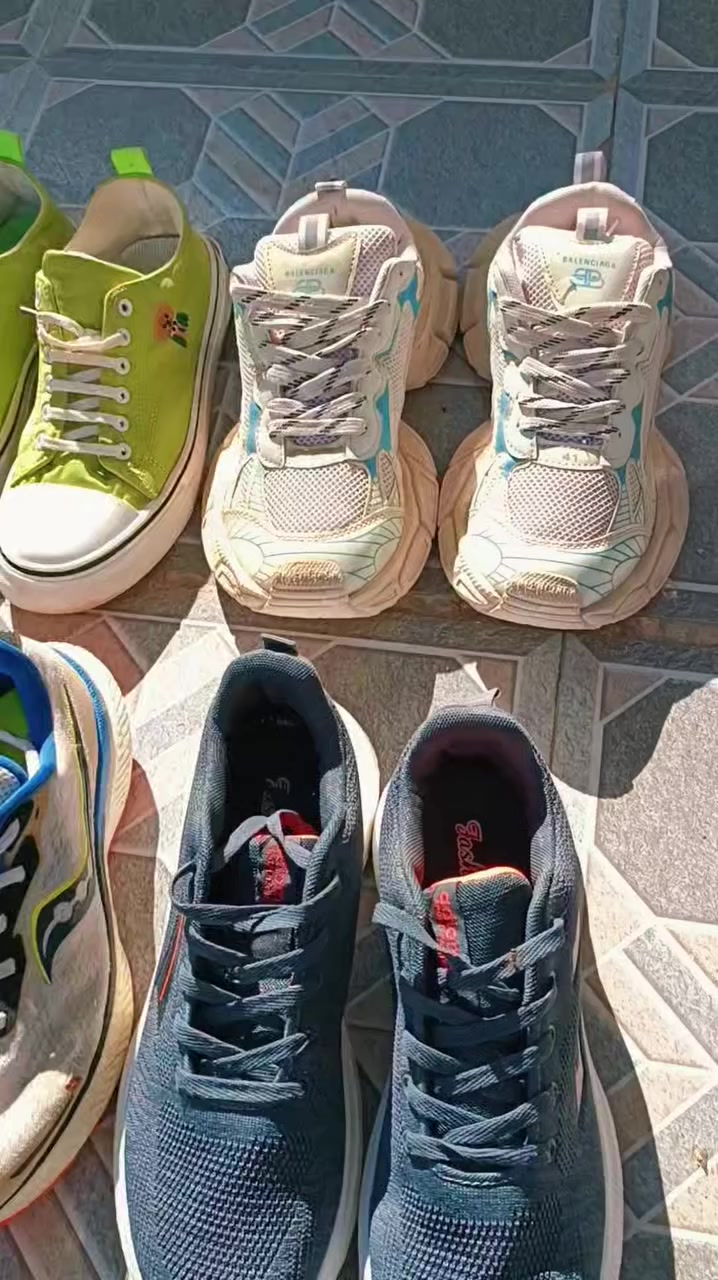 28 قطعة للبيع 
ب180 الف والتوصيل مجانا
*********** واتساب
