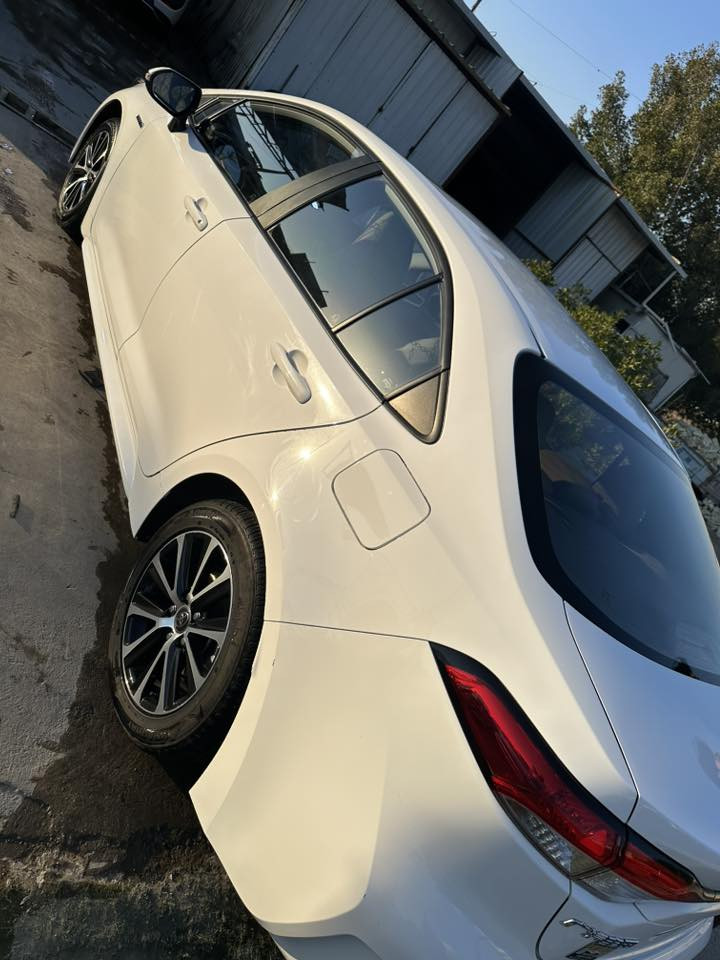 السلام عليكم 📍
كورلا 2024الشكل الامريكي  مكفوله عدا طخة بالجاملغ خلفي بسيطه جيرانا رجع عليها واكو رصعات بسيطه موضحة بالصور 
شاشه كبيره ابل كار بلي 
شاشة عدادات ديجتل 
سايد بريك دگمه 
٣ وضعيات قياده 
بصمة تشغيل وبصمة ابواب
فتحه سلايد 
رادار امامي وتوقف ذاتي قبل الاصطدام 
قياده ذاتيه وتنبيه الخروج عن المسار 
لايت زينون ليزر 
تبريد امامي خلفي وتبريدها مجمدة 
تخم تاير جديد شادلها 
سياره بيها عازل حراري شفاف للجام مسوي ب 300$ 
وباقي المواصفات معروفه سيارة جاهزة من كلشي ومابيها نواقص 
مكاني شارع فلسطين 
ماشية سيارة 42 الف كيلو 
سعر ب 142 وبيها مجال بسيط وسيارة بإسمي تحويل ثاني يوم 
*********** م احمد
‏‭0770 967 4741‬
