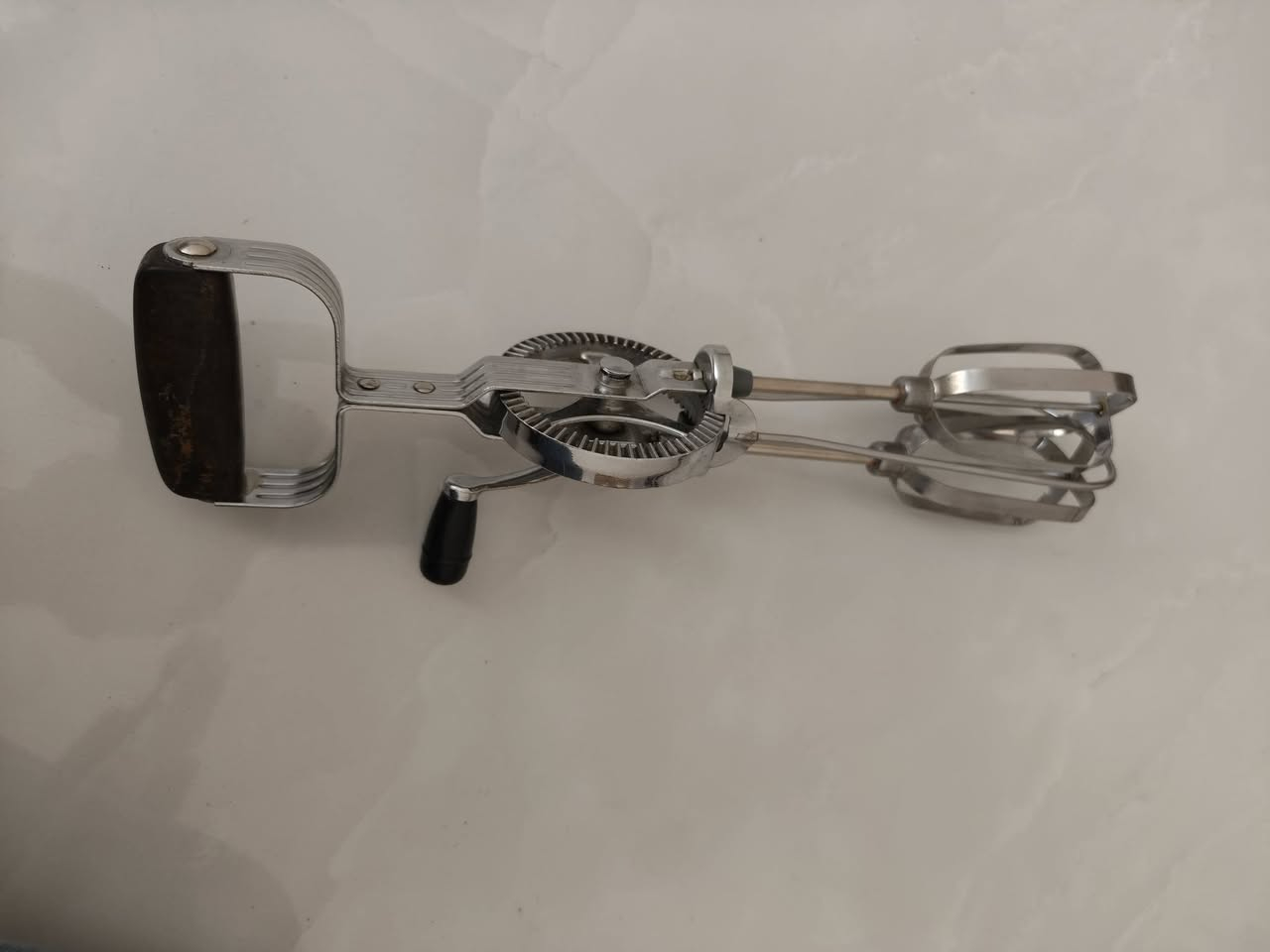 خلاط لبن ستالنس ستيل امريكي اصلي قديم سعر 20


**إذا كنت صاحب هذا الإعلان وتريد حذفه لأي سبب، رجاءا أرسل رسالة إلى الدعم الفني**