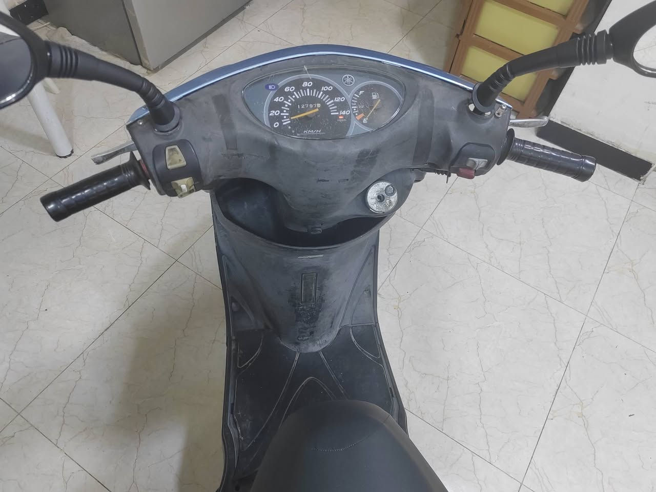 سلام عليكم دراجه بريز للبيع كامله مابيه نقص نكره سلف مكينه ناعمه السعر ٥٥٠ وبيه مجال المكان الدوره الرقم ***********الشراي يتصل
