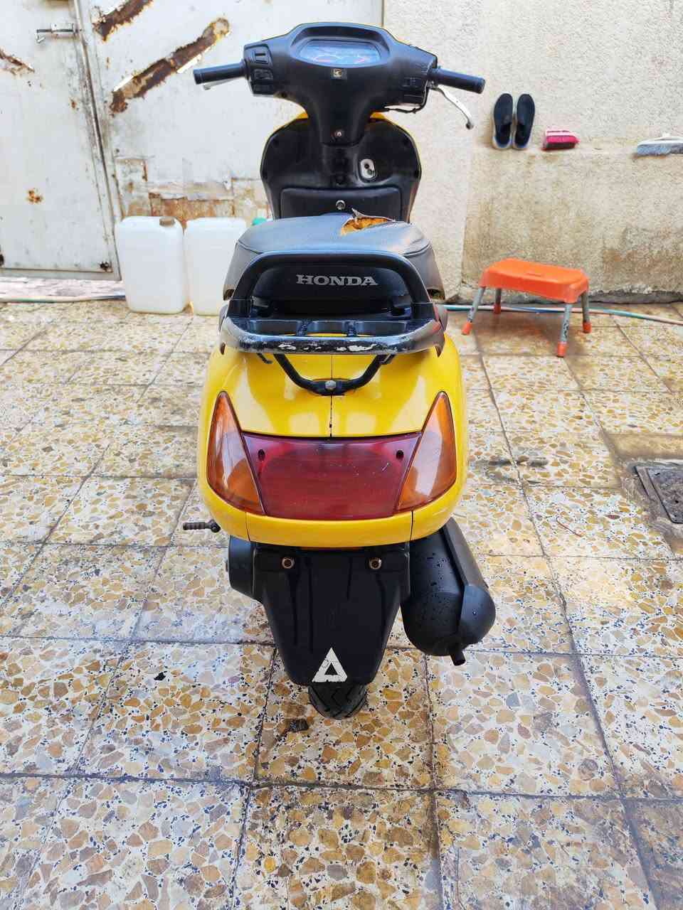 سبيسي ياباني للبيع اول فتحه قبل اسبوع  مكينه ناعمه كلش كفر كابريتر اصلي السعر550  راعيهه متوازي المكان داموك قرب منتزه السيسبان***********
