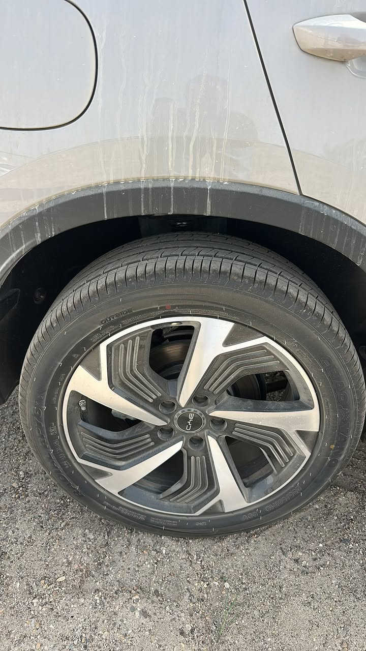 موديل : ٢٠٢٤
بانوراما
٤ كامرات 
صندوق كهرباء 
دبل كرسي كهرباء
شاشه قلابه

كامل ملحقات مع كارت و شاحن و فوم و ارضيات و الى اخره

السعر 🔥🔥🔥🔥

***********
