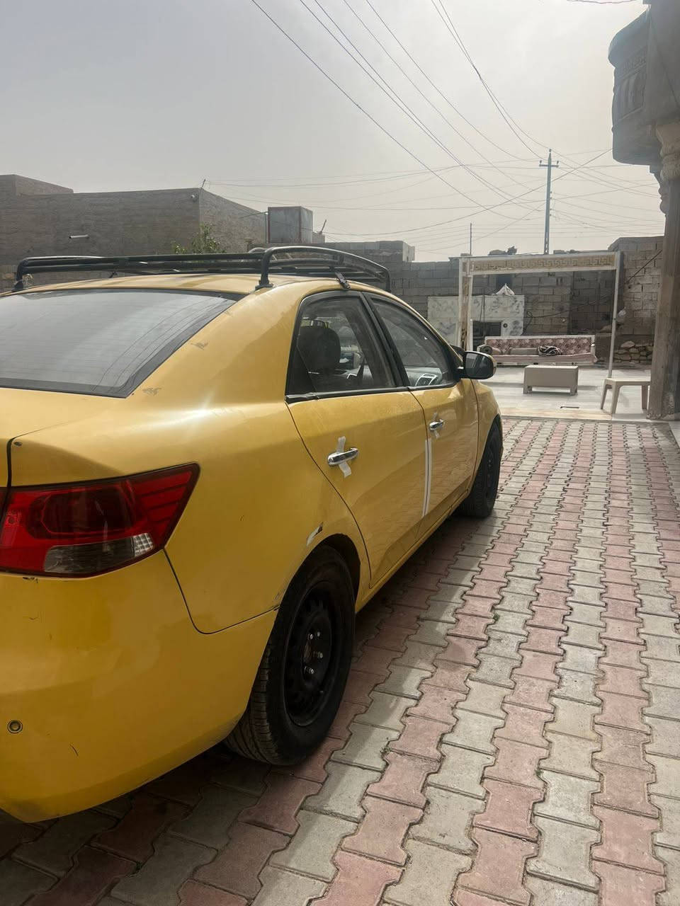 للبيع فقط سياره فورتي موديل ٢٠١٣ رقم بغداد باسمي فول مواصفات ما عدا البصمه وارد امريكي حادثها الجاملغ الخلفي فقط محرك GDI كير ومحرك كفاله نقصها فقط صدر امامي مكانها الرمادي لاتصال على الرقم *********** السعر ٨٥ وبيها مجال بسيط
