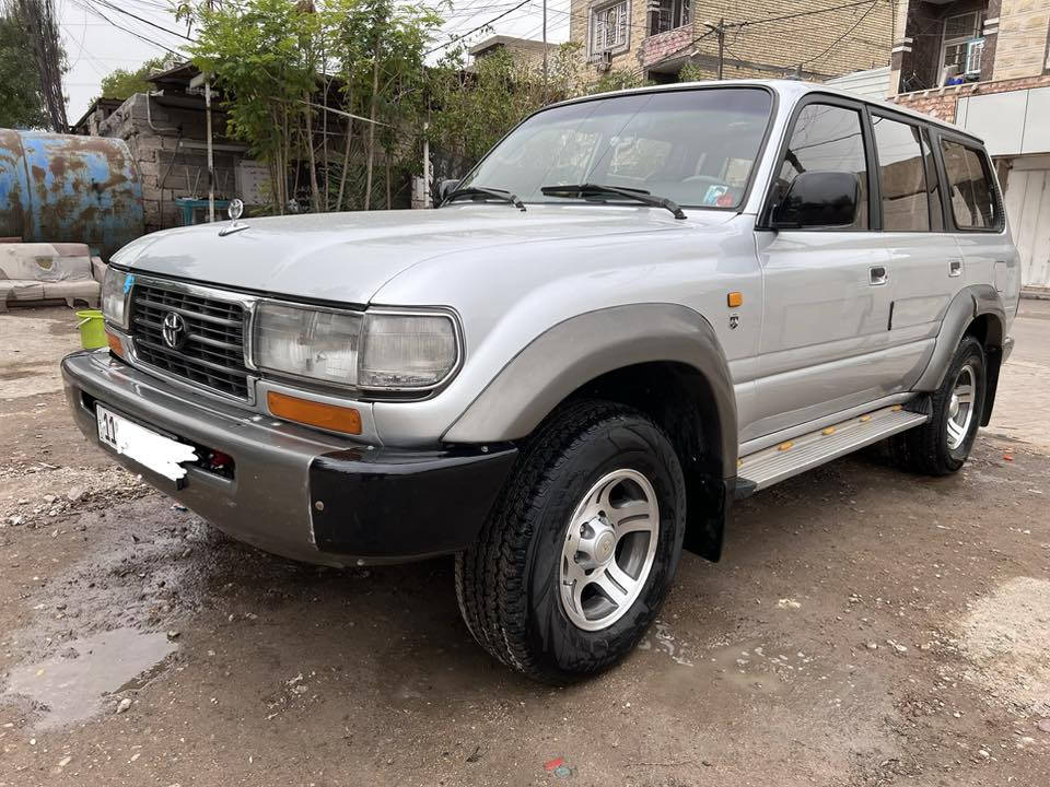 ياالله لاندكروز 96 محرك 4500 بخاخ كير اوتماتيك بلاد تبريد٣ قطع موسم الصيف سويتة باتري جديد تايرات جديد السيارة معمرة تعمير كامل درجة اولة لا حادث ولاكلبة رقم مكليزي بسمي السعر 100وبيجال رقم ***********
