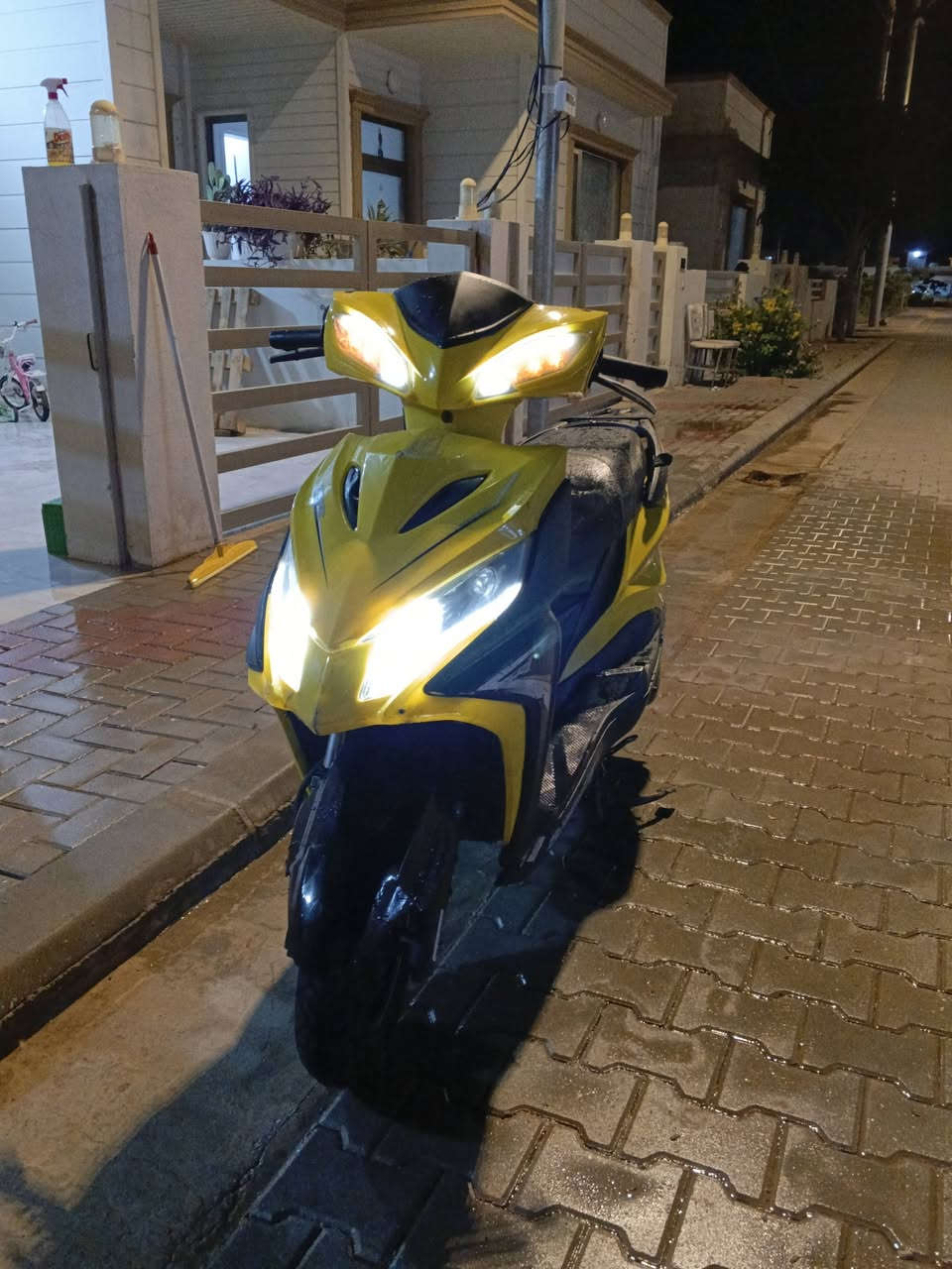 للبيع او مراوس
دراجه صيني 150 cc نظيف لا يبخر لا يصرف شلعه ومعدل 
كهربائيات كلها شغال نكره سلف 

***********
