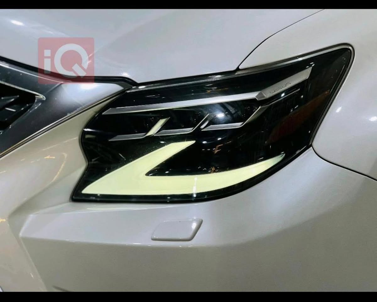 سلام عليكم 
لكزز GX460 
موديل 2020بريم بريم اصل باب اول
ماشية 67 الف اصل 
سيارة كفالة عامة من صبغ وتبديل وبارد و شخط ورصعة من كلشي كفالة
رقم اربيل بسمي سنوية لل 2031
مواصفات 
جكات 
شاشات 3 بلاديات
رادار امامي + جانبي
كشنات حار + بارد + ثنين كراسي كهرباء
كشن سايق خزن مموري
اربع كامرات 360 
ستيرن كهرباء خزن + ستيرن تدفىء
اتو بارك تصفط وحدهي
13 سماعة + دمام 
كشنات خلفية كهرباء 
تشغيل عن بعد 
فتحة بل سقف
سيارة غراض شركة كلهة وياهة كارتونة من شركة  هيتفونات سماعات بلادية + ريموند شاشات  كومة بيهة غراض بلادية كل نقص مابيهة كلهن موجودات غراضهة بلادية
بصمات اثنين مع كودات 
اعلى مواصفات بل لكزز فول للاخير 1/1
السعر اتصل على رقم شراي فقط 
***********
  *********** واتس اب 
مكان سيارة النجف
