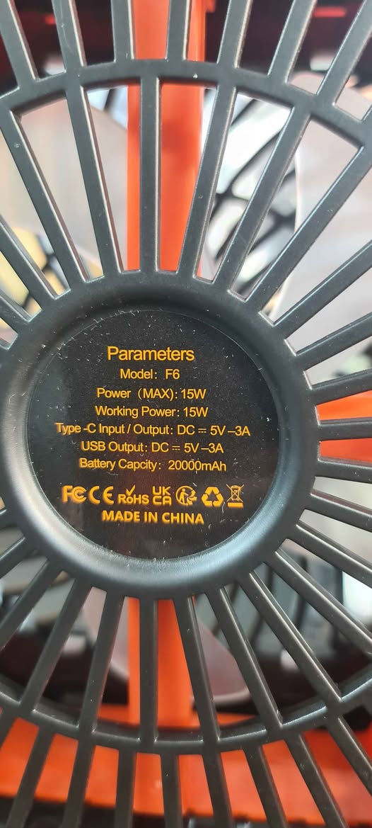 فان و پاوەر بانک و لید  ٢٠ هەزار میلی ئەمپیرە
نوێیە بەکار نەهاتووە دووڕەنگ بەردەستە پرتەقاڵی و مغاویری (سەوز)
گەیاندن  
*********** دار بنديهكان, السليمانية
