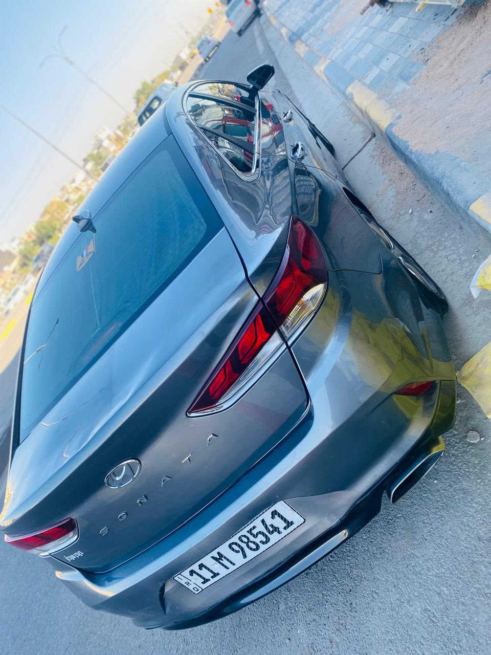 السلام عليكم
سوناتا موديل 2019 فول عده الفتحه وكشنات جلد 

المواصفات 

شاشه جبيره 

بصمه أبواب وبصمه وجنطه 

تبريد منفصل قطعتين امامي خلفي 

منضومه زنون عالي ناصي 

رادارات جانبيه 

اشاير بل مري 

تحكمات ستيرن 

كشنات كهرباء وتدفئه وتبريد 

كير مكينه صدر تبريد كله وضع شركه ممفتوح بيهن برغي 

حادث المركبه 

صبغ قبق صندوق فقط يعني السياره ضرر قطعه وحده فقط 

وبارد بل بنيد 

ضرر  في البدنه الخلفيه  

الستفسار : 

***********

*********** واتساب بيهن ثنينهن 

السعر 125 وبيه مجال حك الجيه
