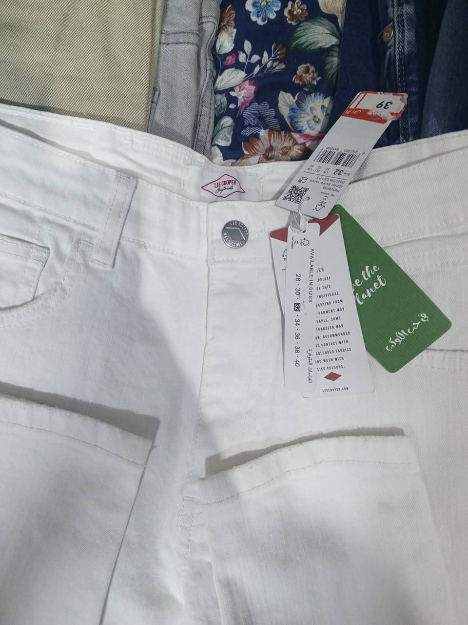 الماركة: Lee Cooper Originals 🇬🇧 (ماركة بريطانية معروفة بجودتها).
قياس 32  سعره با الوكاله 39 يورو
عارضه 15 الف بس با العافيه علئ الياخذه
متوفر توصيل


**إذا كنت صاحب هذا الإعلان وتريد حذفه لأي سبب، رجاءا أرسل رسالة إلى الدعم الفني**