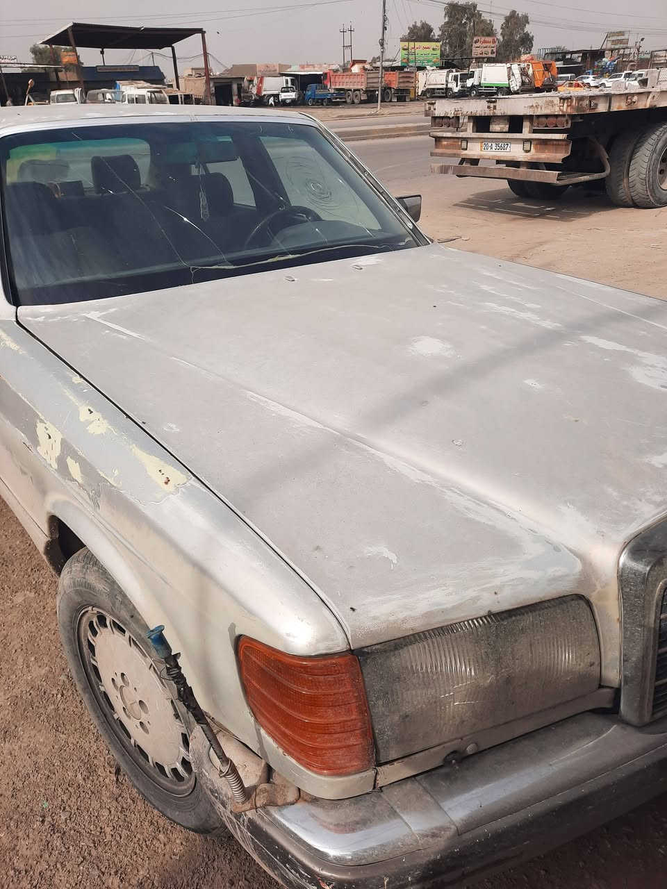 سلام عليكم من رخصه مدير الكروب المحترم مارسدس راسي موديل 1987بسمي محرك كير بطه ٣٠٠٠ سعره ٣٥ رقمه بغداد الماني ***********
