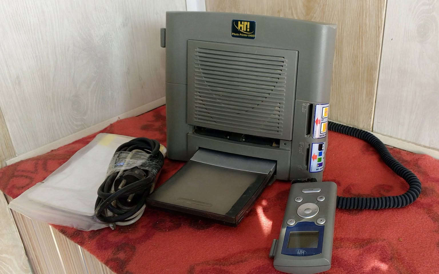 للبيع .. طابعة دقة عالية مخصصة لصورة المعاملات وتطبع لحد قياس بوسكارت كامل ( ١٠* ١٥ ) السعر ٧٥ الف توصيل متوفر ***********
