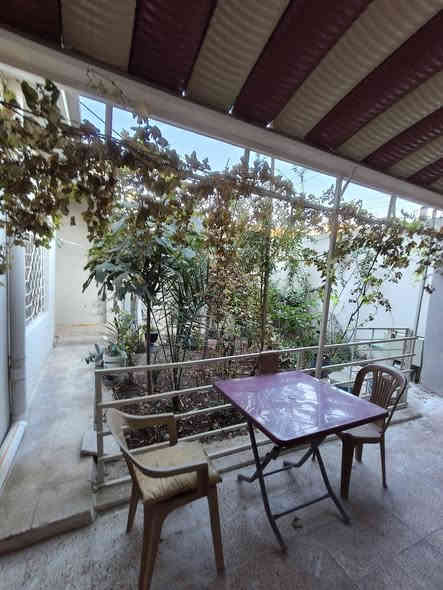 ♦️للبيـــع  .. للبيـــع 
♦️ دار للبيـــع / حي الامن  قريب من جامع اليمامة   .
♦️ المساحه 180 متر 
♦️ الأبعاد ( 9 * 20 )  شروق
♦️ #شارع_تبلبط_12_متر 
♦️ طابقين 
♦️ ط١ / كراج كبير  وحديقه ومطبخ وهول واستقبال وغرفتين نوم وصحيات مع درج داخلي وخارجي  .
♦️ط٢ /  مطبخ سيراميك وغرفتين نوم وهول وصحيات ومخزن وبيتونة السطح كاشي .
♦️ سند طابو الزهور مكاتبة مع #الشرعي مباشر   .
♦️ السعر / #اكتب_تم
♦️للاستفسار الاتصال على 
♦️ ***********
‏♦️ ‪***********‬‏
♦️ *********** 
#مكتب_عامر_الوكيل_للعقار
