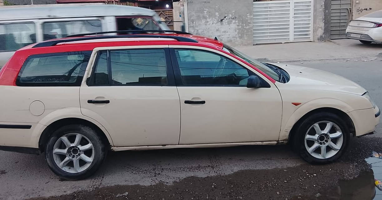 السلام عليكم سيارة للبيع فورد مونديو ستيشن خصوصي ٢٠٠٧ كير ومكينة كامري كير اوتوماتيك سيارة قوية وخير من الله السعر ٤٥ ورقة وبيها مجال للاستفسار الاتصال على هذا الرقم ***********
