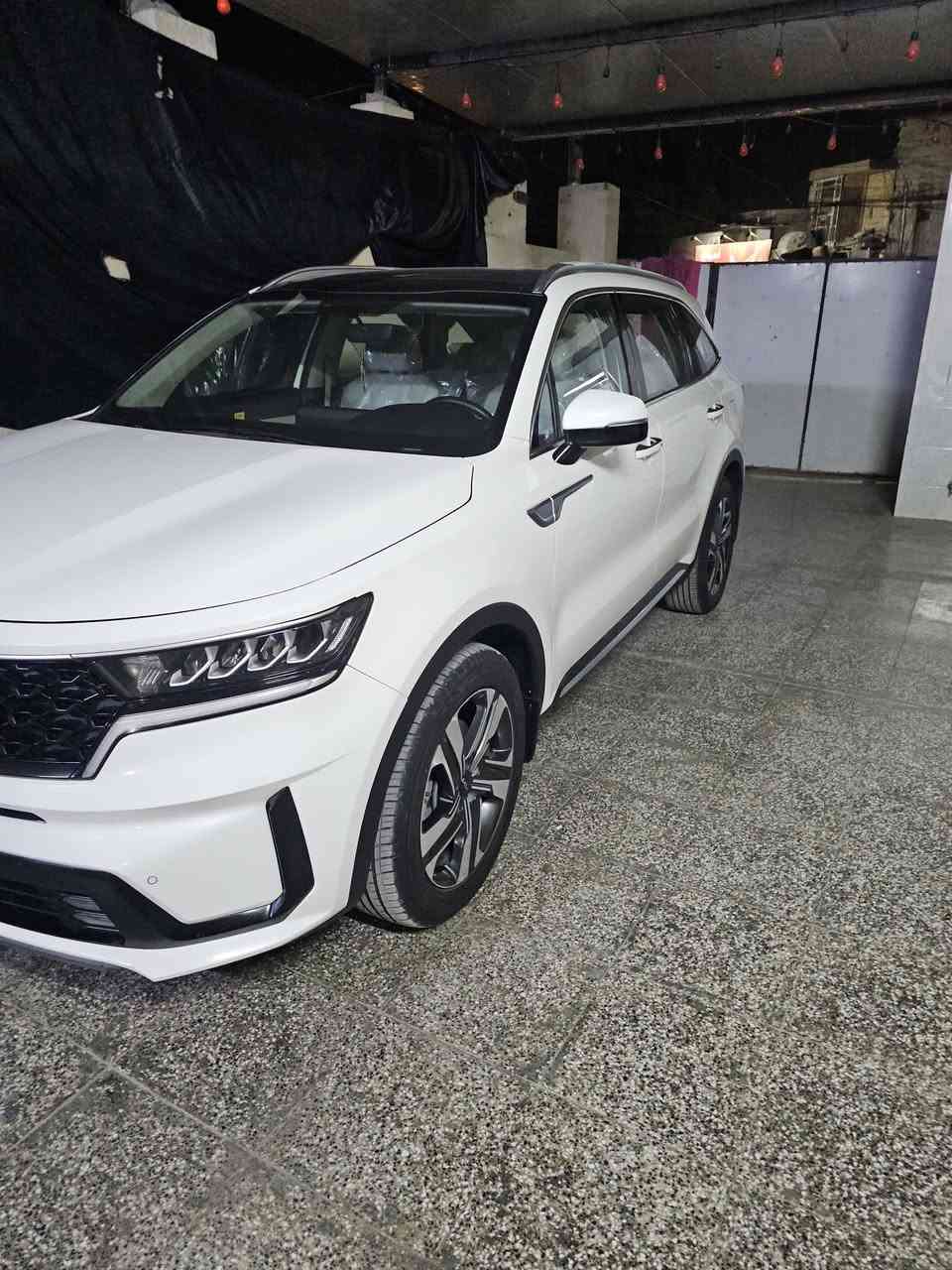 السلام عليكم
سورنتو موديل 23
السيارة مكفولة 
فول1\1
 للأستفسار: ***********
