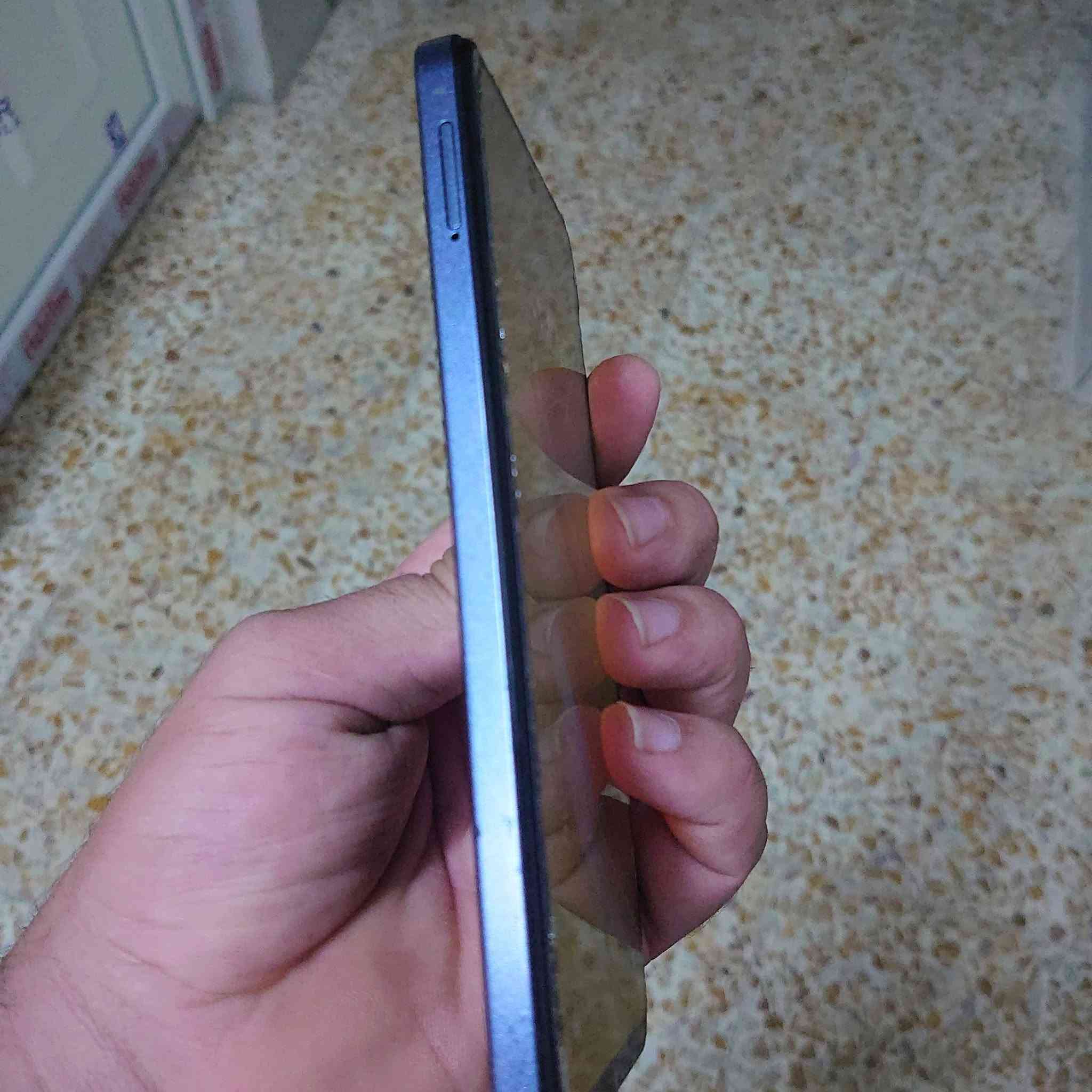 سلام عليكم جهاز للبيع انفنكس هوت 8 شرط مامفتوح ذاكره 64 رام 4 كلو شرط تاخذو سعر 85 وبي مجال مكاني ايمن دوره يرموك ***********
