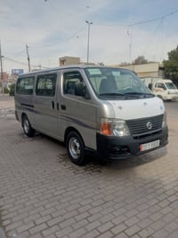 نيسان اورفان • ٢٠١١ • رقم انكليزي