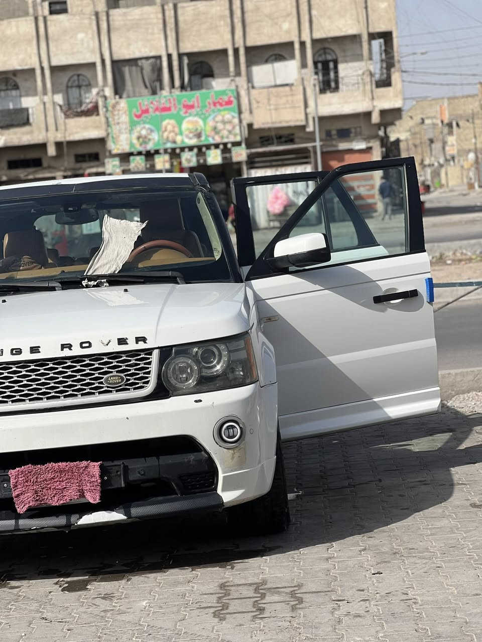 السلام عليكم رانج روفر 2009 محدثه 13 مكينه سوبر رقمها قادسية مشروع وطني سياره جاهزه نقص بيها ويل كب واحد اعوج مكانها مدينه الصدر السعر النهائي مال بيع قفل قفل قفل 95 ورقه التعجبه شراي يجي قطعتين صبغ جاملغ وباب خلفي بدون دواخل بدون معجون 
*********** او مراوس ب  اقل
