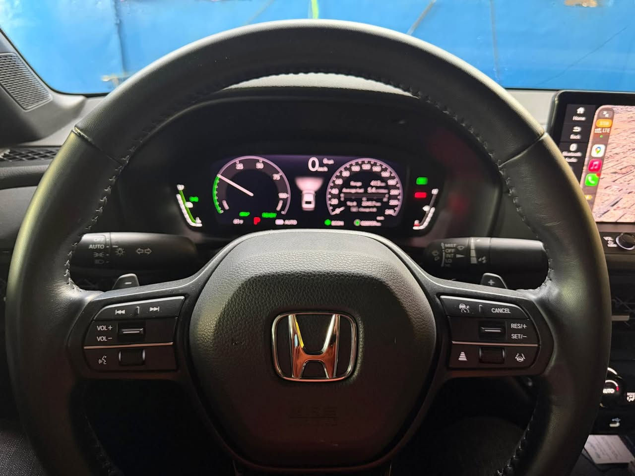 Honda￼ accord 2024 / Sport LINE hybrid, 
Full muasafat 
2 parchi haya be zhure erbag bas sukan taqaya 
27000km roishtya hamu shtaki ba shart ￼￼￼￼
*********** أربيل, العراق

