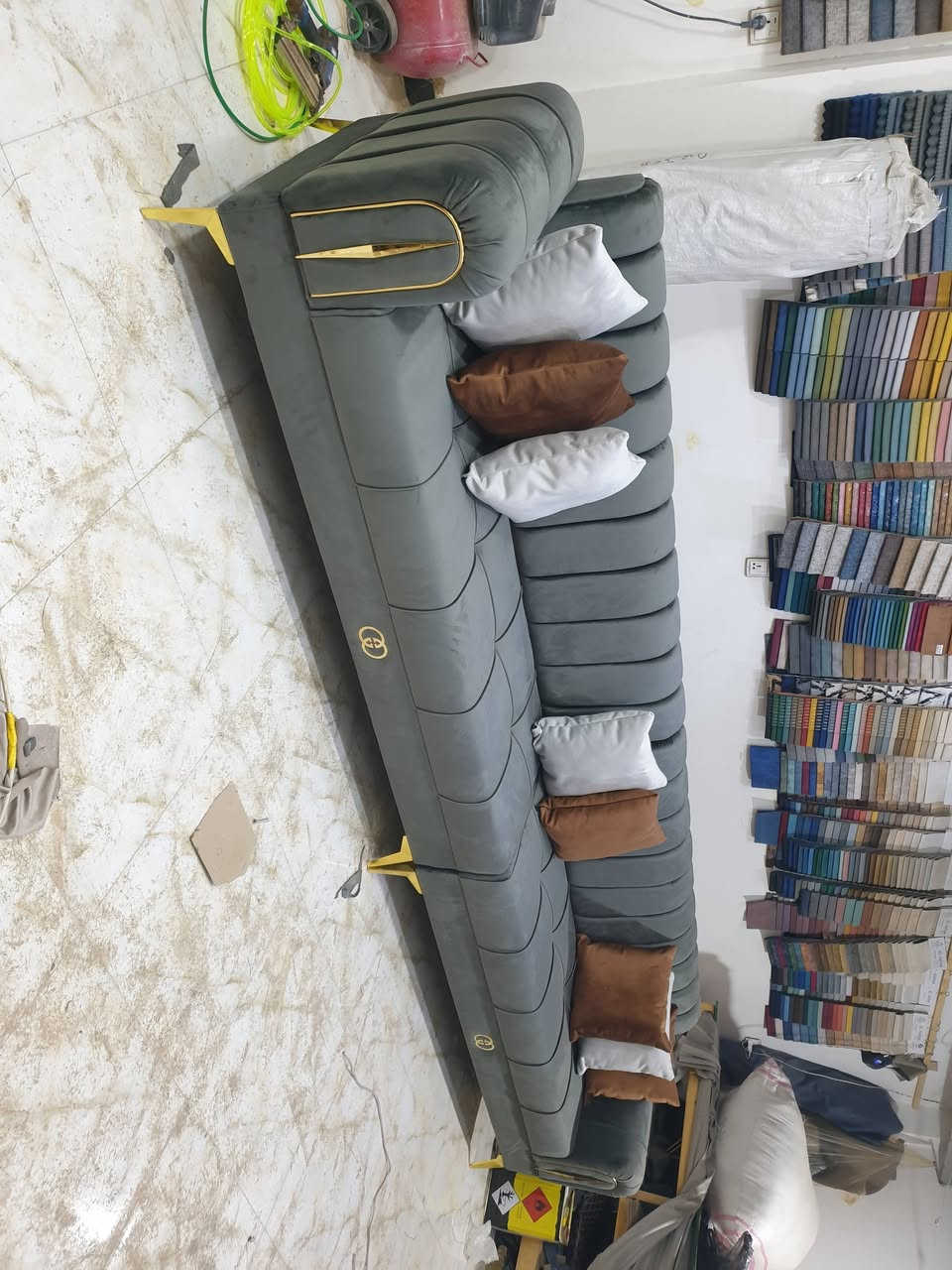 ((للهم صلي على محمد وال محمد ))
تصميم راقي يليق بمنزلك! 🏡✨

📢 تخم جديد تم تركيبه لأحد زبائننا الكرام، بتصميم يجمع بين الأناقة والفخامة!
🛋️ خامات عالية الجودة
🎨 ألوان متناسقة تناسب جميع الأذواق
🛠️ تنفيذ متقن بأدق التفاصيل

🔹 هل ترغب في تجديد أثاث منزلك؟
🔹 أو إعادة تصميم تخمك القديم ليصبح كالجديد؟

📩 تواصل معنا الآن واحصل على تصميم فريد يناسب ذوقك!
العنوان ((كربلاء ))
للاتصال 📞 ((***********))

#دوشمة_كربلاء #تصميم_أثاث #تجديد_الأثاث #فخامة_و_أناقة #تصليح_قنفات #ديكور
