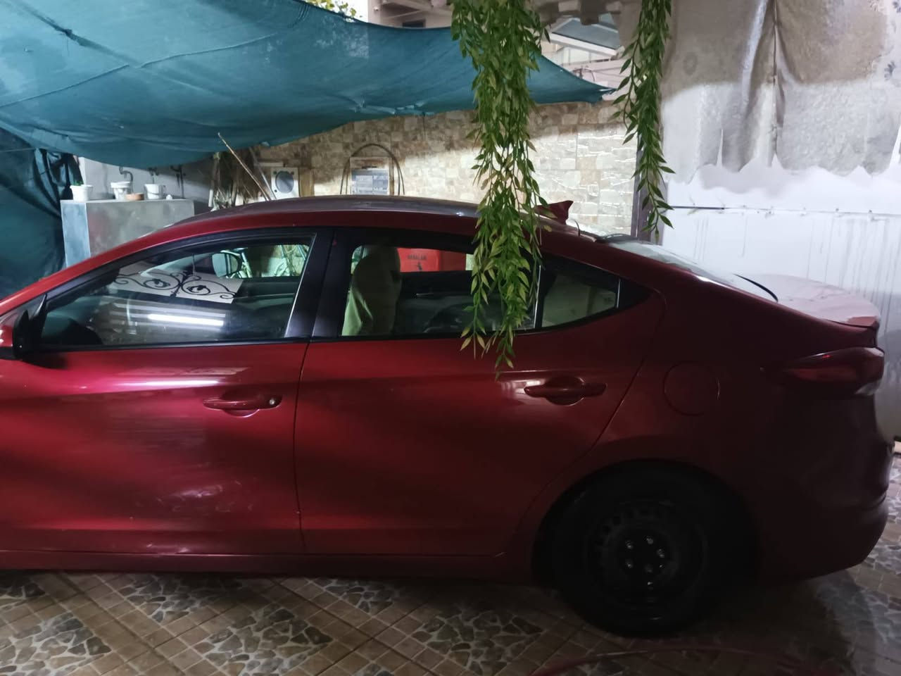 السلام عليكم النتره 2017 بأسمي مكفوله من التبديل صبغ شويه بالبنيد وربع الجنطه 115 بيه مجال او مراوس بسياره تكسي الرقم (***********)
