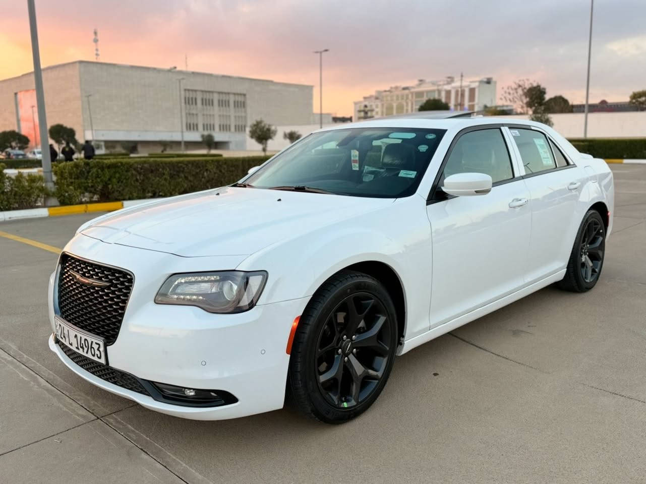 سلام عليكم 
كليزر ئؤبامة 
مؤديل (٢٠٢٢)
مواصفات ( S) 
فول مواصفات 
حساس ؛ رادار 
ئيشرة بل مري 
دمام بل سندوق 
سماعة bts 
بانوراما ؛ شغال 
لايت ليد ؛ زينون 
باقي هواية مواصفات (S)
 معروفة 
سيارة كفالة حامة شرط 
كلين هةتا دحاميات شرط كفالة 
مكينة ؛ كير ؛ حدادية ؛ كل شرط كفالة 
سيارة ماشي (٥٦) ميل حقيقي 
سنوي ؛فحص؛ هذا ؛ كل جديد 
تحويل ؛ وةكالة ؛ شرط 
سعر سيارة (٣٣٢) وةرقة مجال قليل 
مكان سيارة (اربيل)
رقم موبايل ***********
رقم كورةك ***********
