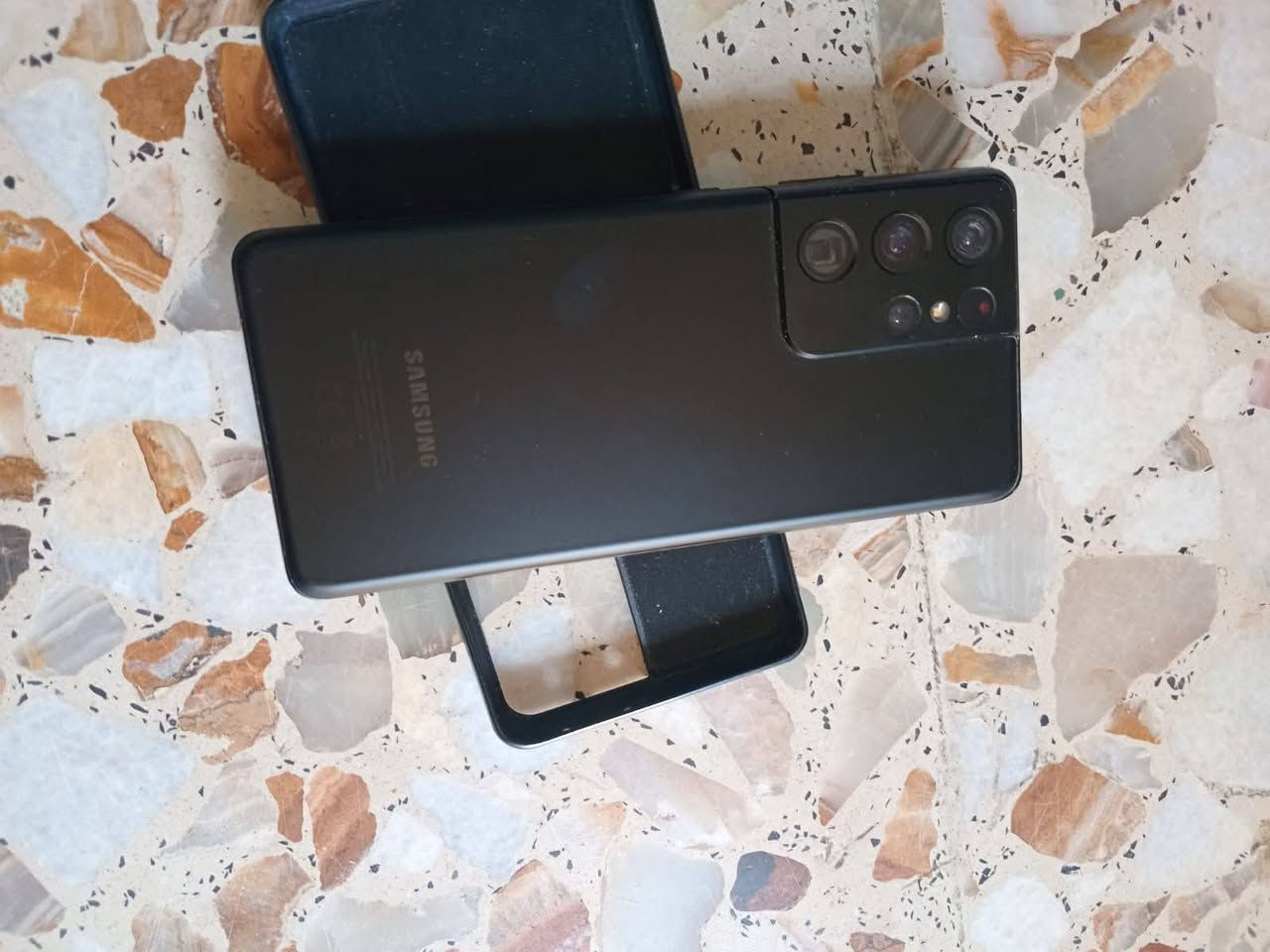 اس 21 الترا شرق أوسط خطين
غراضه ويا اليريده يتصل او واتساب ***********📞📍
