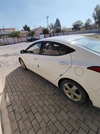 الانترا • ٢٠١٤ • خليجي أبيض